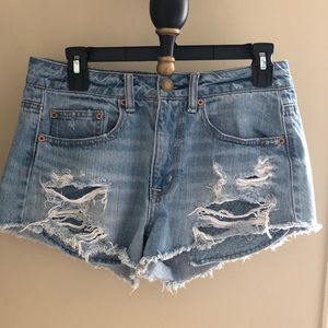 American Eagle High-Rise Festival Shorts